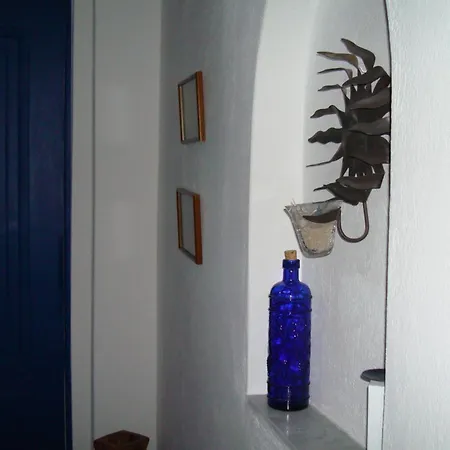 Nostos Parikia (Paros)